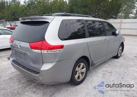 2011 Toyota Sienna Le V6 из США, поврежденный, VIN 5TDKK3DC8BS039072